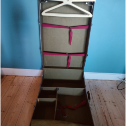 Unik gammel rejsekuffert