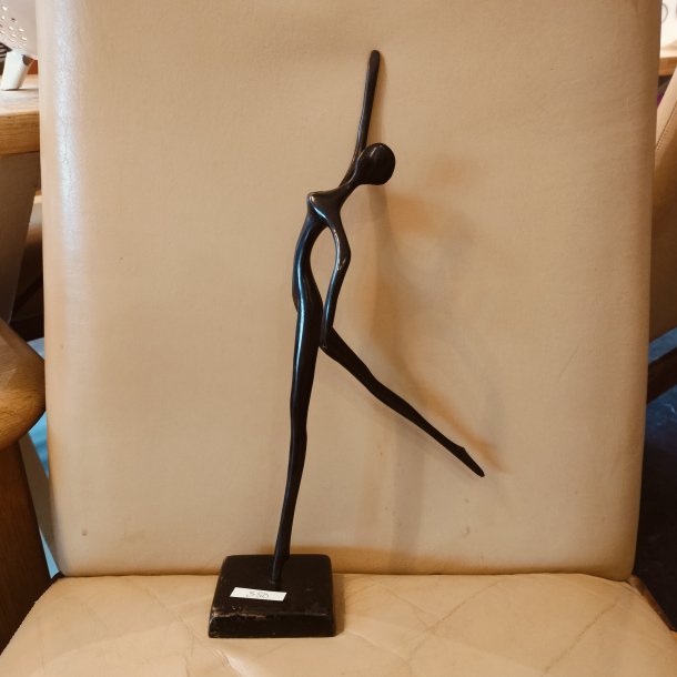 Bronzefirgur af  Bodrul Khalique, ballerina