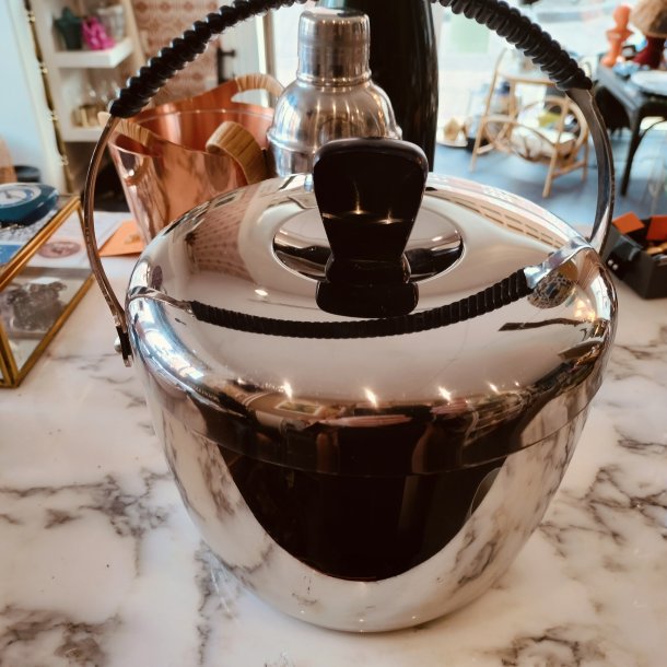 Is-Sissi isspand  fra Nils Johan